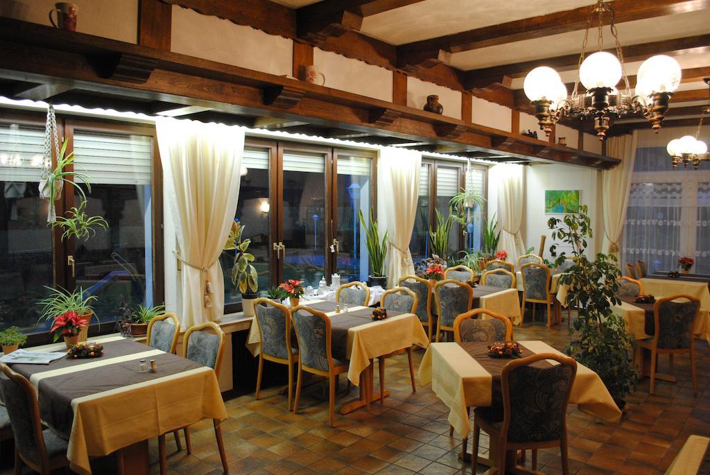 Gasthof Zum Diemeltal Marsberg Exterior foto